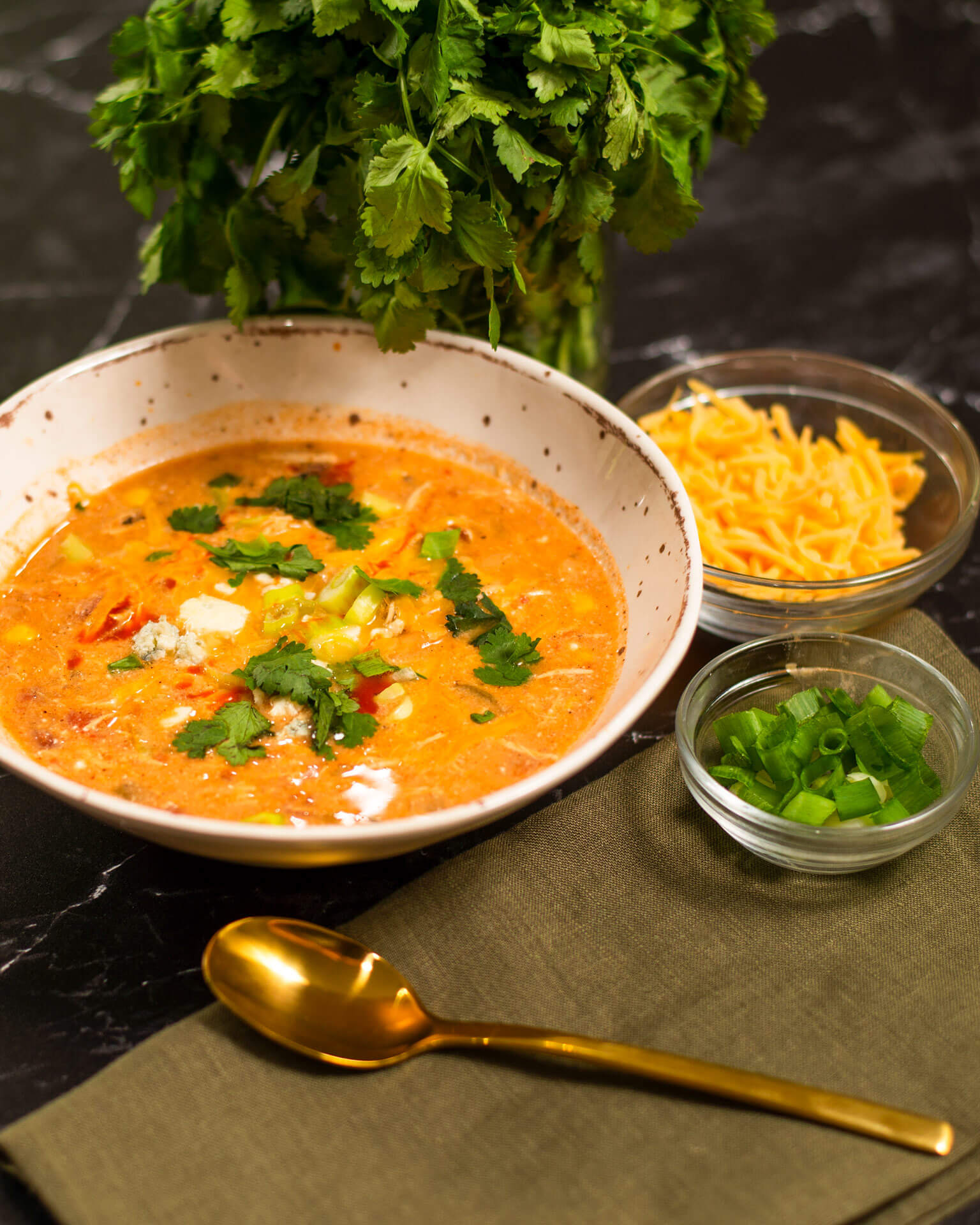 Slow Cooker Buffalo Chicken Chili